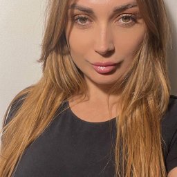 Anna, masseuse
